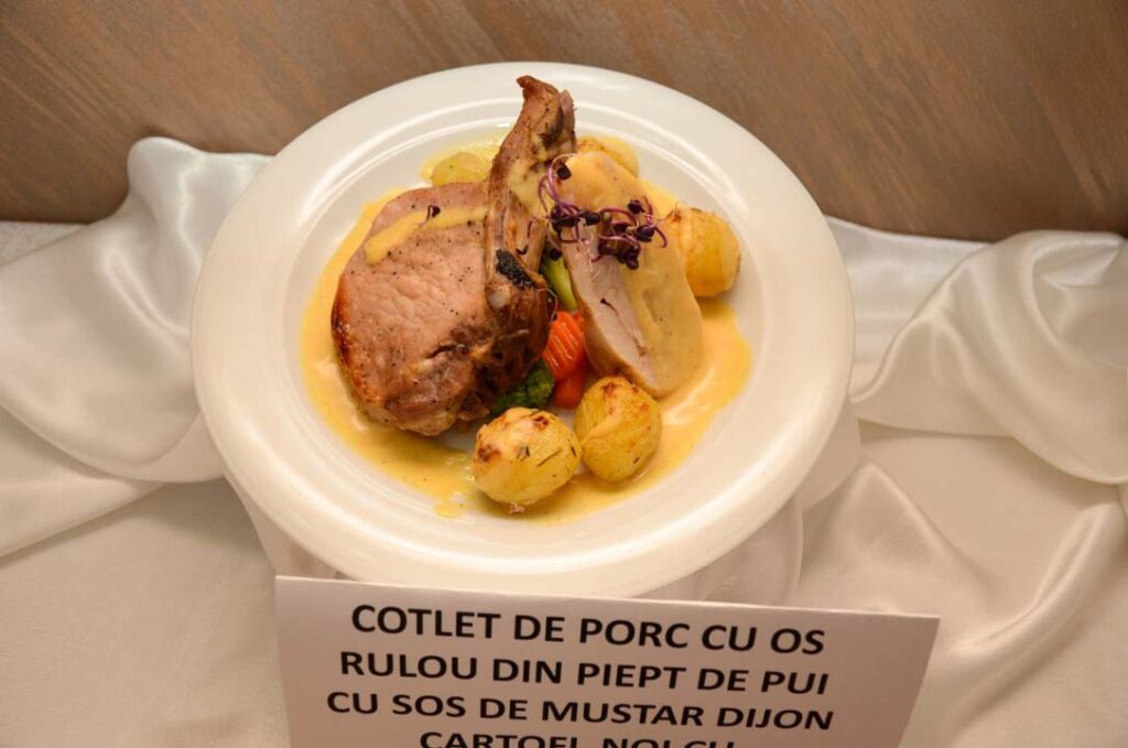 Meniu Restaurant nunta Turda - cotlet de porc
